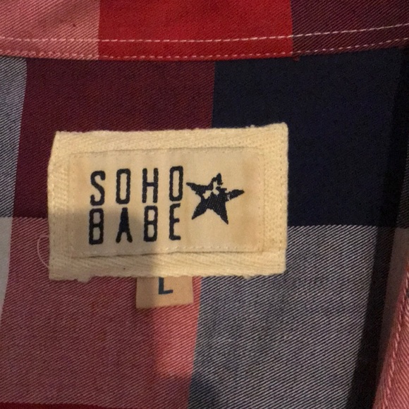 Button up flannel with design on back - Picture 2 of 3